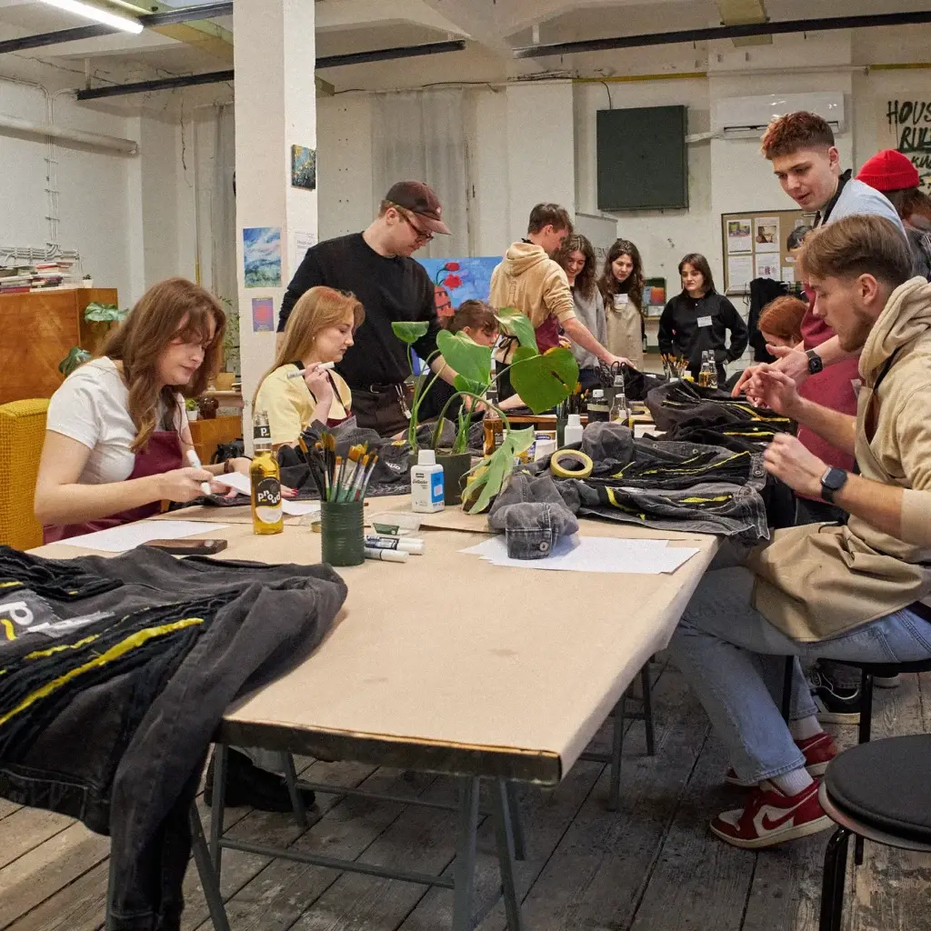 Kreativní firemní teambuilding pro firmu Proud